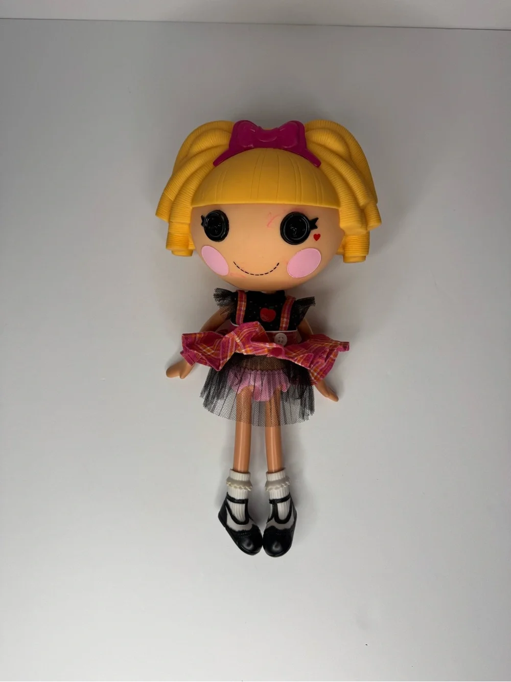 Lalaloopsy Misty Mysterious Doll 2009 MGA Blonde Hair Pink Plaid Dress